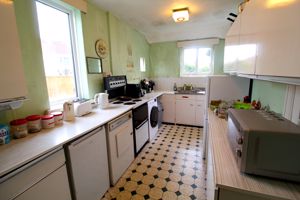 Kitchen- click for photo gallery